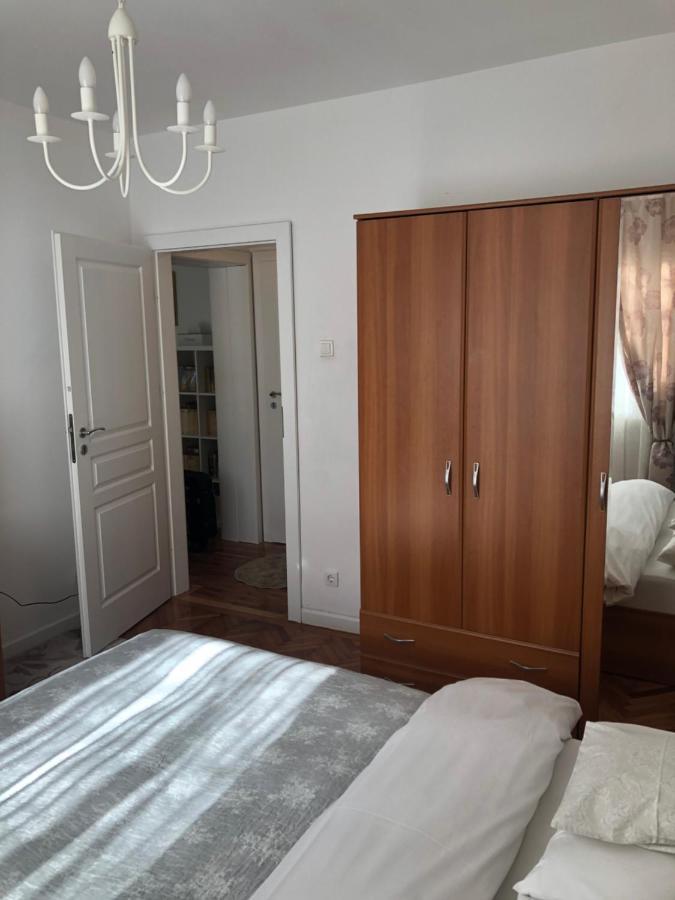 Appartement Grig Apartament à Bucarest Extérieur photo